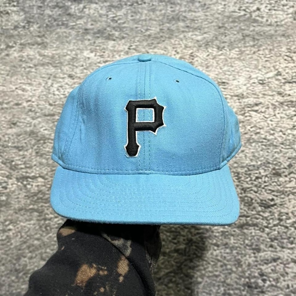 Vintage New Era 59Fifty Pittsburgh Pirates Fitted Hat Blue 90s MLB Size 7 3/8